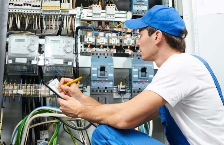 How To Becoming An Electrician? Here’s Everything -You Need To Know